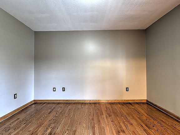 4th image of 113 Arondale Ct