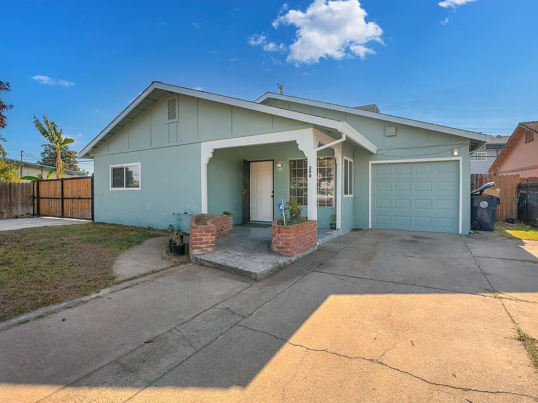 290 Lindley Dr — Photo 5