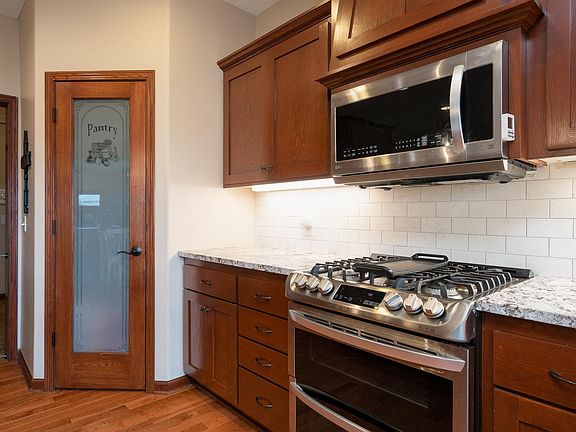 5th image of 2924 128th Ln NE