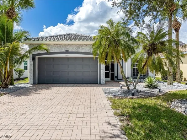 2552 Keystone Lake Dr, Cape Coral, FL 33909