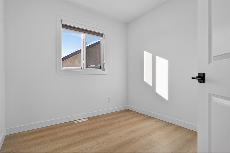 Edmonton Townhouse for rent - 3 Bedrooms — photo 9