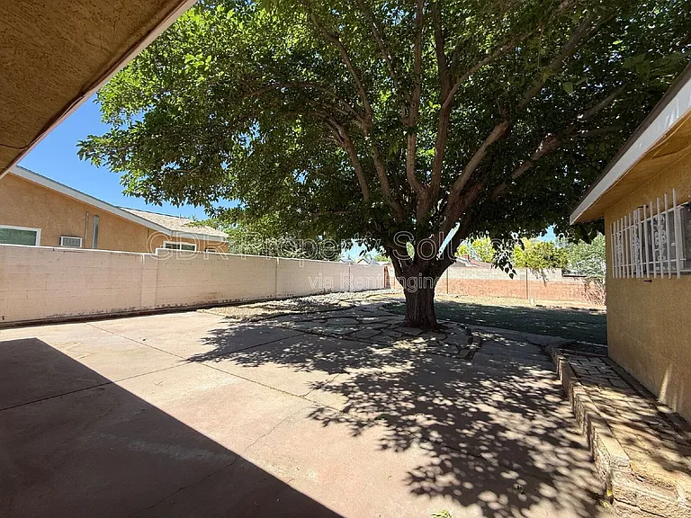 1317 Espanola St NE — Photo 22