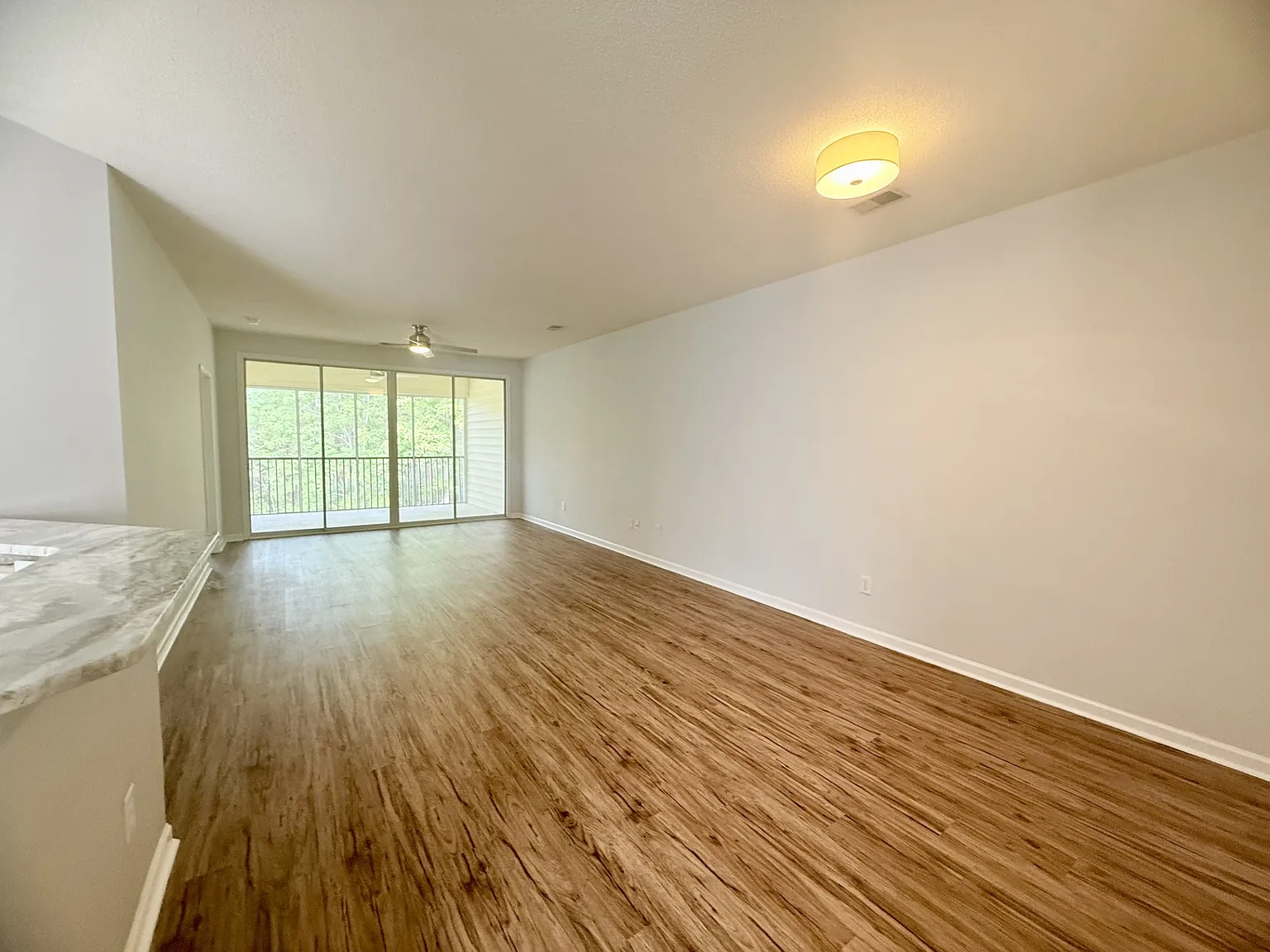 2 bed, 2.0 bath, 1184 sqft, $1,500 — Photo 4
