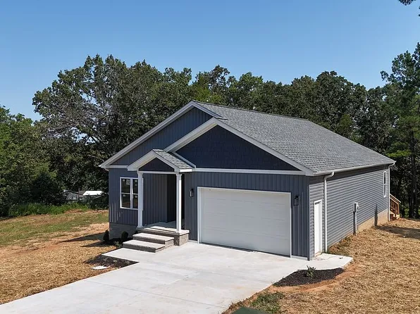 55 Bluegill Ct, Benton, KY 42025