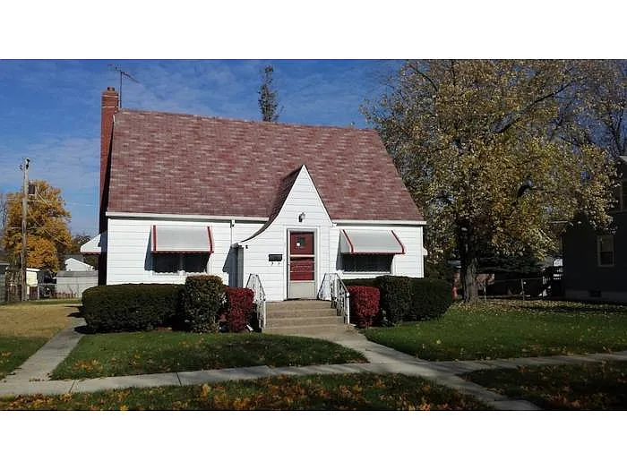 6612 174th Pl photo 1
