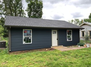 218 Burch Rd, Clarksville, TN 37042