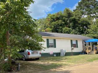 206 Harper St, Winona, MS 38967