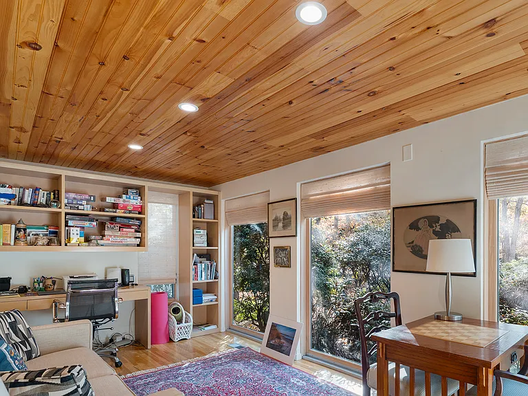 11 Chapel Ln — Photo 4
