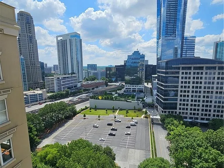 3334 Peachtree Rd #1714 — Photo 20