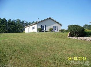 2579 Douer St, Niles, MI 49120