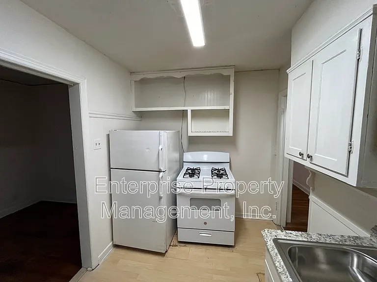 801 Bowen Cir — Photo 10