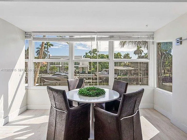 40 Isle Of Venice Dr #6 — Photo 12