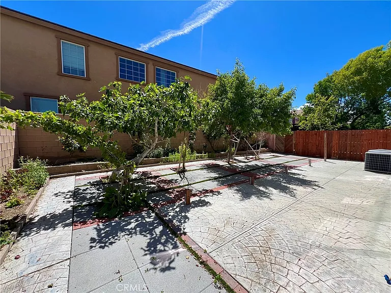 4564 Jewel Dr — Photo 27