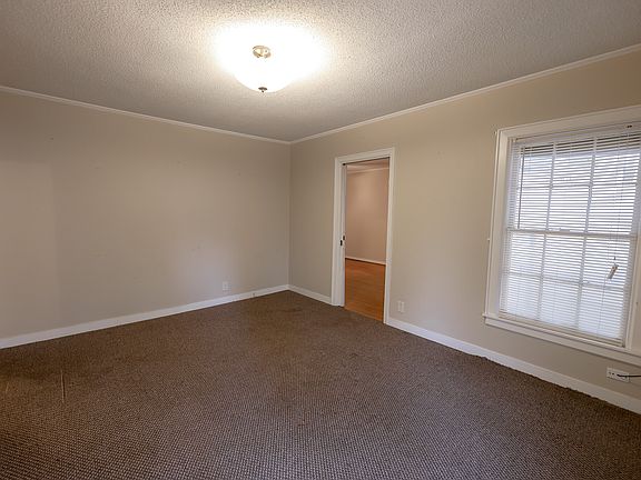 3rd image of 1211 Combs St