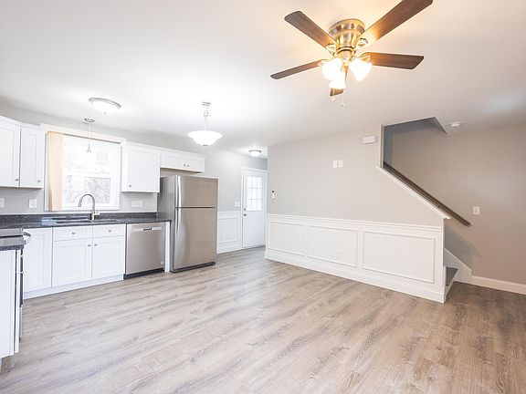 3rd image of 6 Mainella St Unit 6A