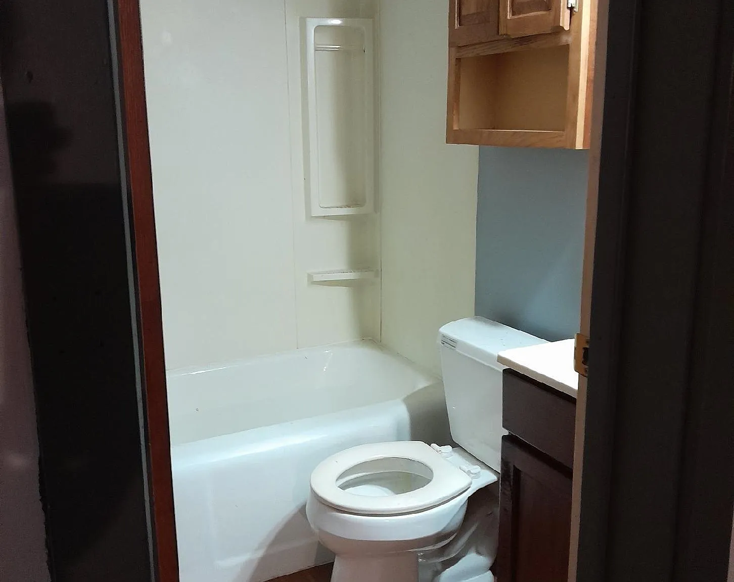 2 bed, $750 — Photo 1