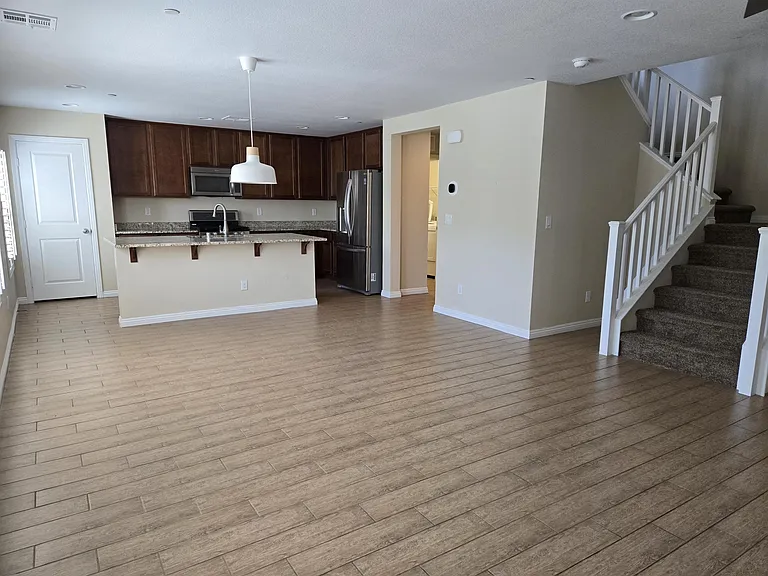 3001 Camino Sereno Ave #1 — Photo 7