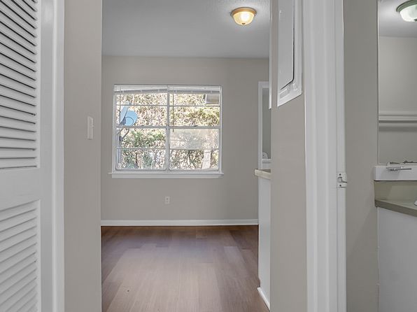 3360 Ashley Phosphate Rd #5c619eb3e