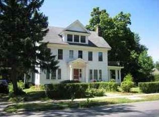 104 Narragansett St, Springfield, MA 01107