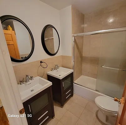 Rented by Oxford Property Group | media 23