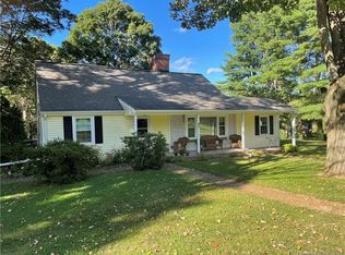 92 Round Hill Rd, Middletown, CT 06457
