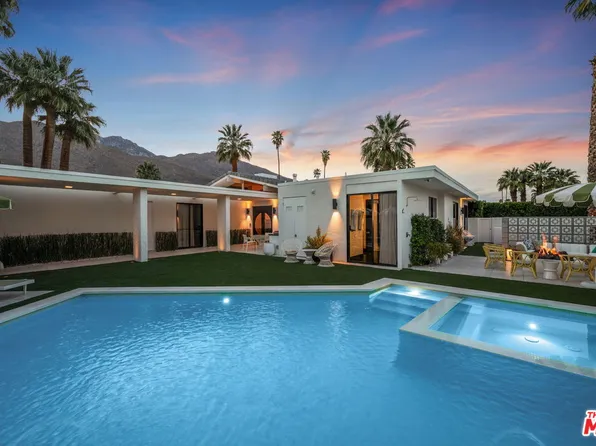 994 E Balboa Cir, Palm Springs, CA 92264