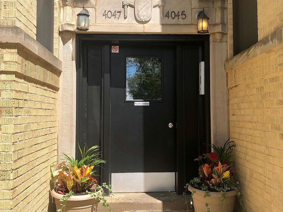 1st image of 4045 N Sawyer Ave