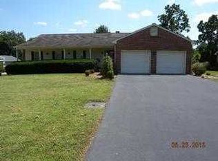 6429 Ridgeview Dr, Roanoke, VA 24019