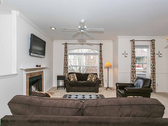 5th image of 1240 NE 64th Ln Unit 509