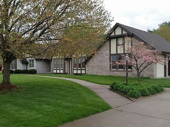 3rd image of 10551 Farmland Dr