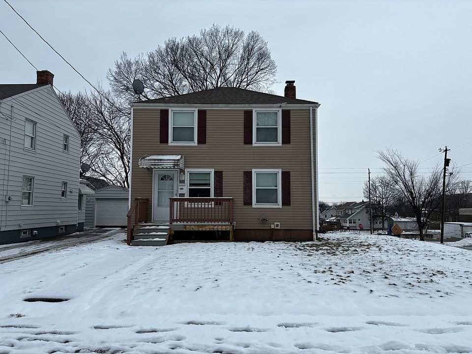 1st image of 1560 Redwood Ave