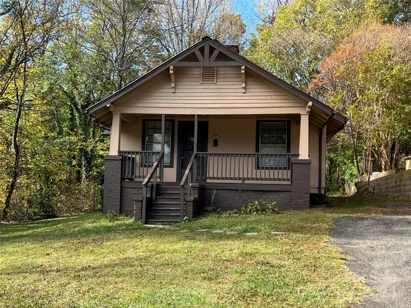 238 7th St SE, Hickory, NC 28602