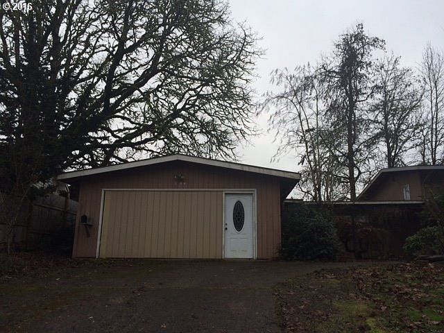 2nd image of 1530 Tara Ct