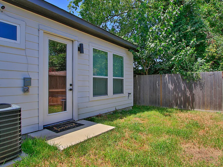 6521 Madrid St — Photo 44