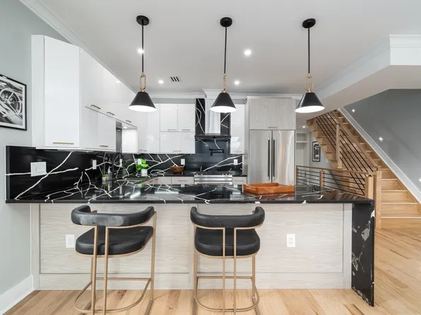 124 Zabriskie St #2, Jersey City, NJ 07307