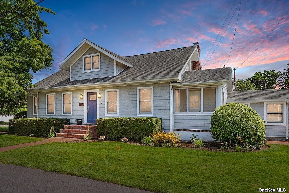 2 Bayview Place, Amityville, NY 11701 Zillow