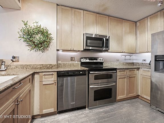 2nd image of 195 N Harbor Dr APT 3408