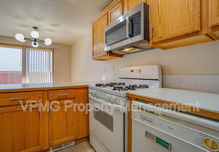 5502 NE 89th Ave — Photo 9