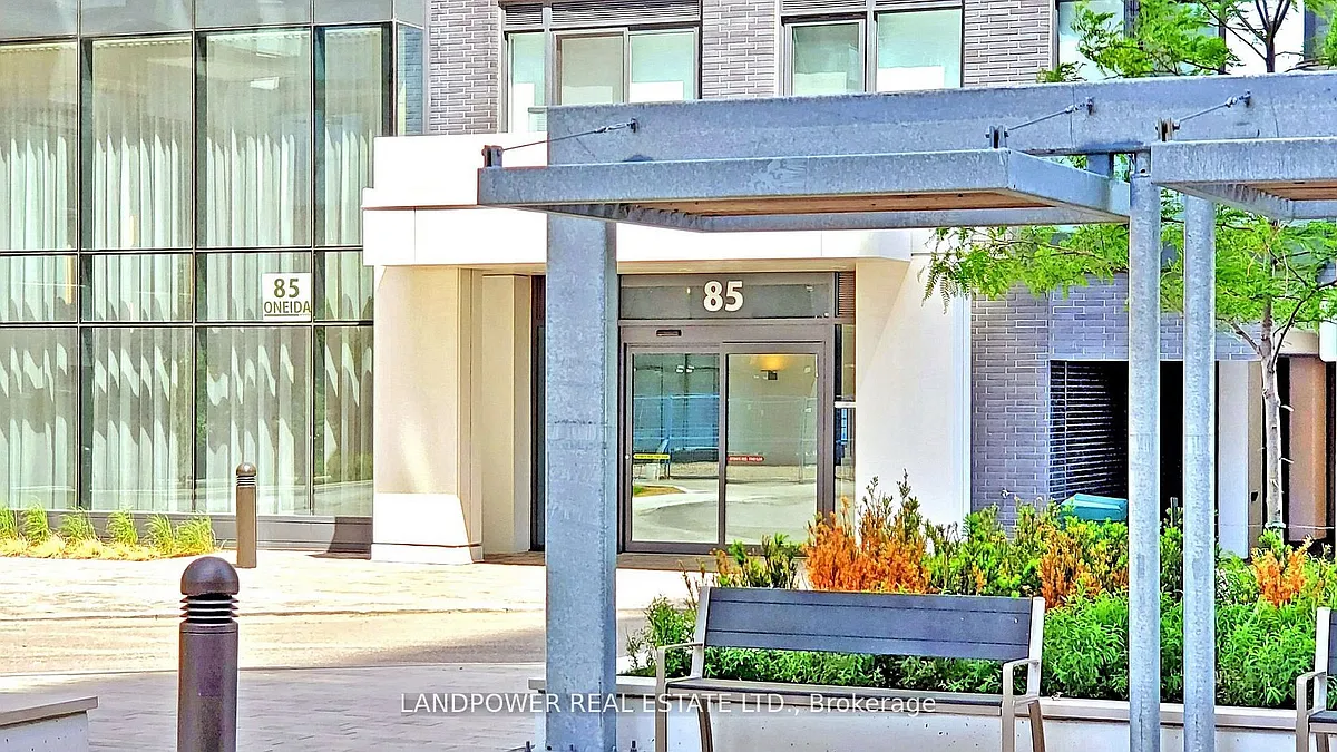 Building Photo - 85 Oneida Cres #1206
