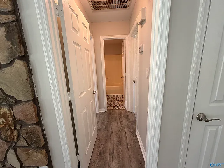 1027 Riverchase Rd SE — Photo 7