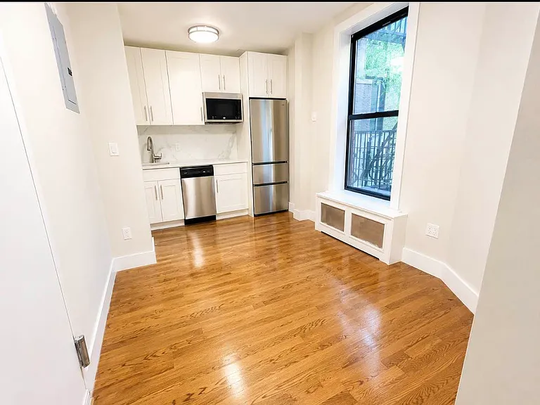 124 E 117th St #6B — Photo 1