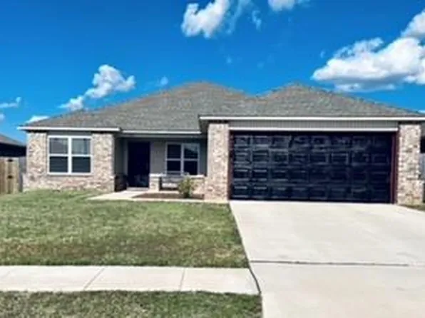1425 Peridot Ln, Noble, OK 73068