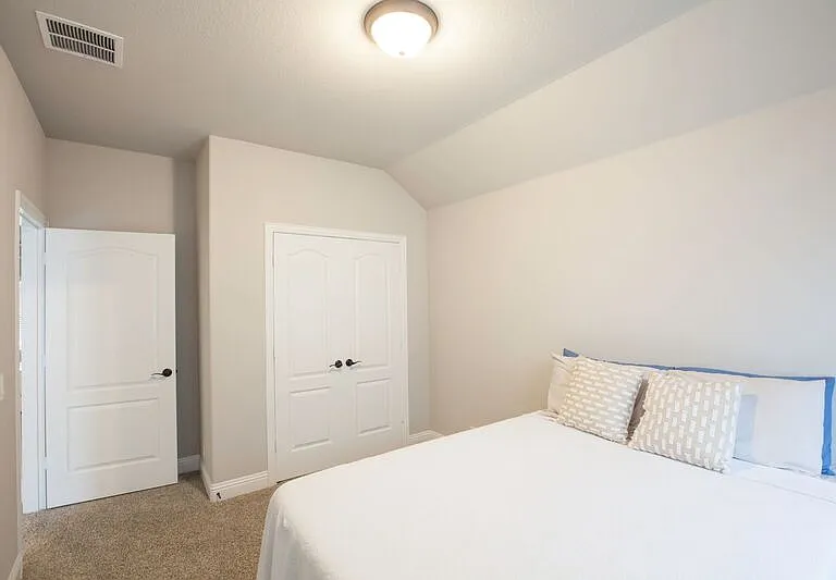 1501 Laurence Ln — Photo 29