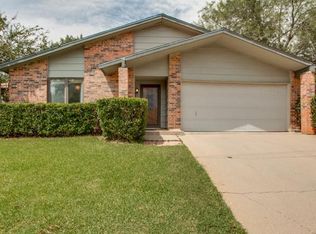 2168 Loma Alta Dr, Bedford, TX 76021