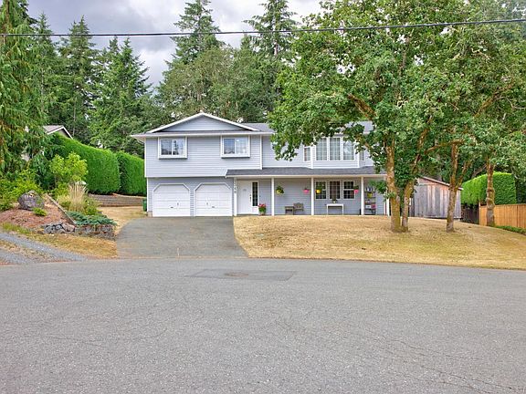3rd image of 1348 Oakwood Pl