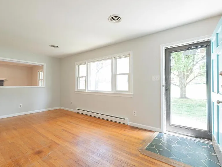 2900 Clintwood Rd — Photo 7