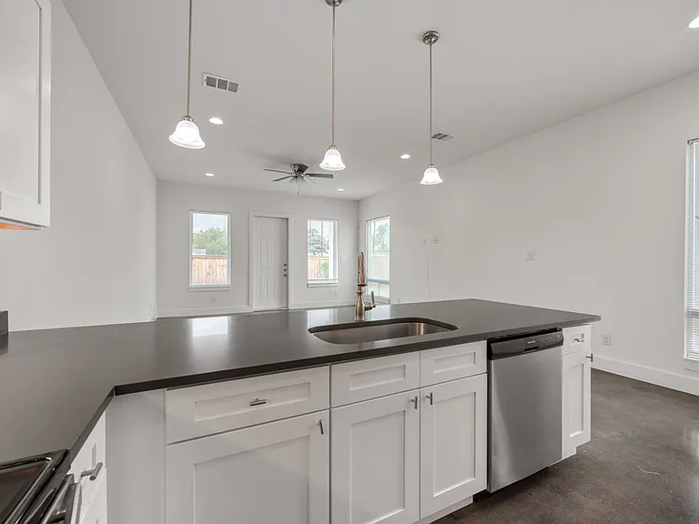 307 San Salvador Ave #101 — Photo 5