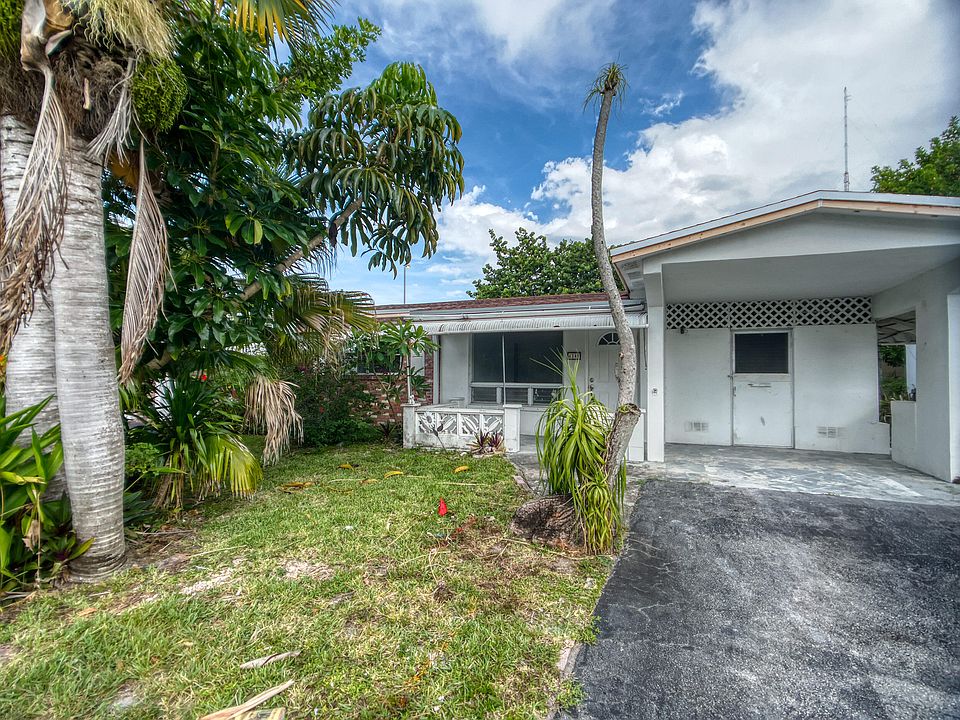1st image of 4245 NW 52nd Avenue