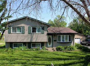 1017 Webster St, Waterloo, IA 50703