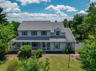 3853 McIntosh Dr N, Orefield, PA 18069